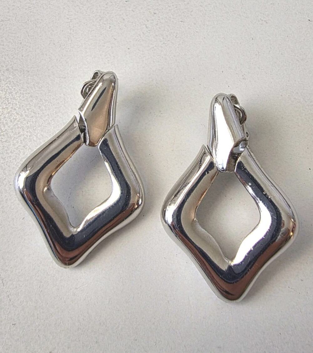 Vintage Trifari Silver Tone Open Diamond Geometric Dangle Clip On Earrings 80s
